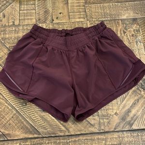 Lululemon Hotty hot shorts. Size 10. 4 inch length